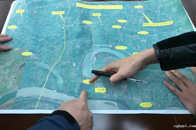 人退鹿进八千亩