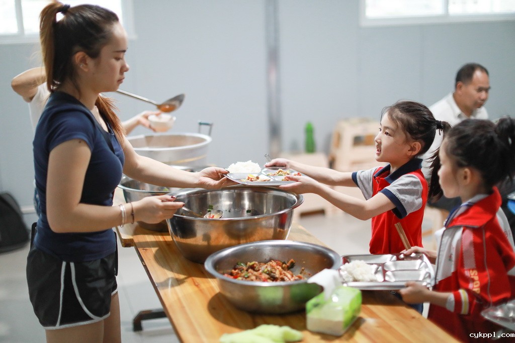 山里娃们的“体操梦”