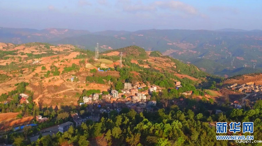 “拿起锄头干活，放下锄头唱歌”——他们从田间地头唱到国际舞台