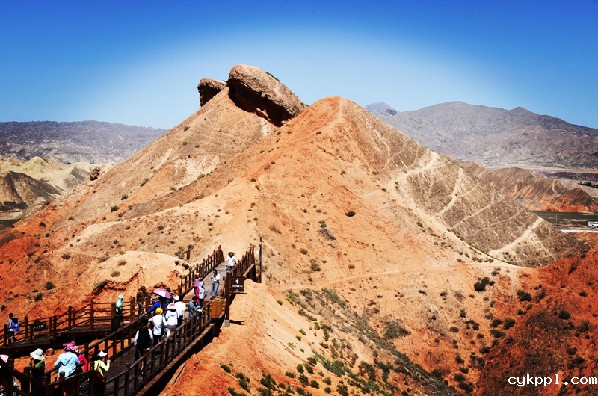 甘肃张掖:七彩丹霞美如画 甘肃张掖:七彩丹霞美如画