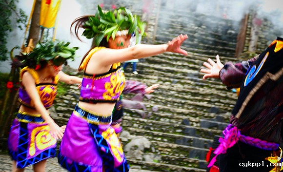 庆祝改革开放40周年 百家媒体聚焦兴文 新闻摄影采访活动启动 庆祝改革开放40周年 百家媒体聚焦兴文 新闻摄影采访活动启动