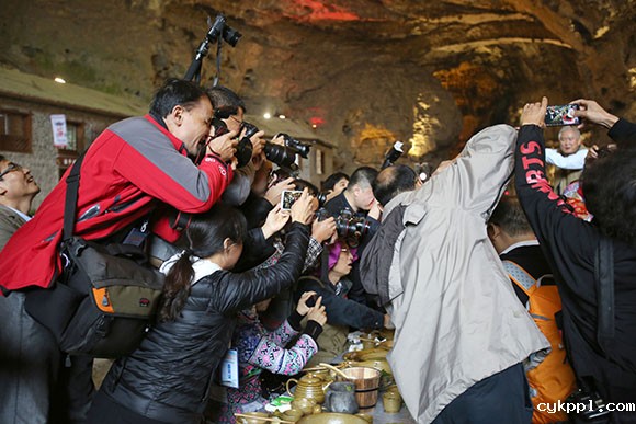 庆祝改革开放40周年 百家媒体聚焦兴文 新闻摄影采访活动启动 庆祝改革开放40周年 百家媒体聚焦兴文 新闻摄影采访活动启动