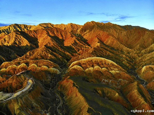 “中华之美”甘肃金张掖影像巡展在北京开幕 “中华之美”甘肃金张掖影像巡展在北京开幕