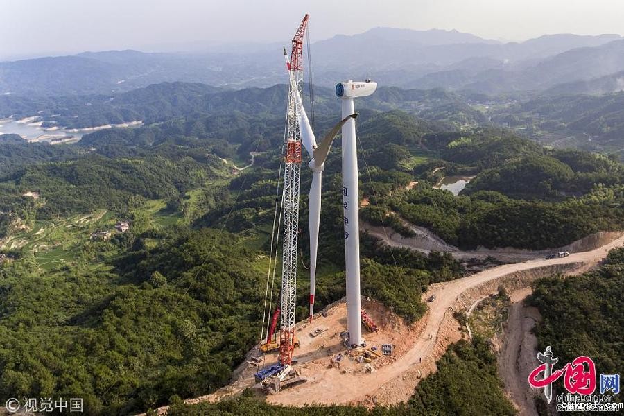 大山深处的风电人