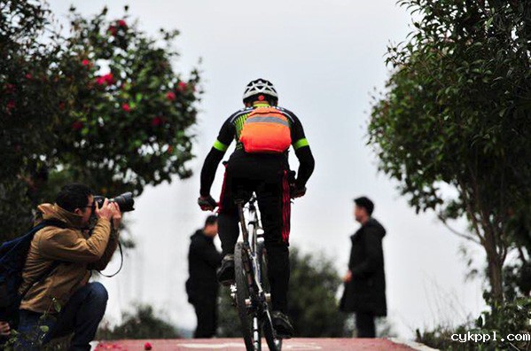 BEVITOR伟德APP官网贵州首个“摄影基地”落户玉屏