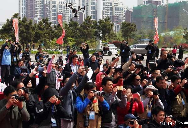 第二届中国(日照)新闻摄影周开幕 第二届中国(日照)新闻摄影周开幕