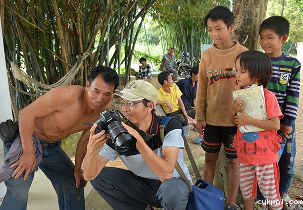 《＂增强四力＂摄影记者在基层汇报展》受到观众好评