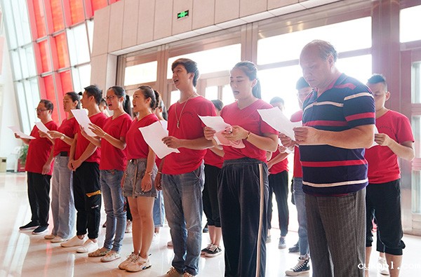 BEVITOR伟德APP官网组织摄影记者到方志敏纪念馆参观学习