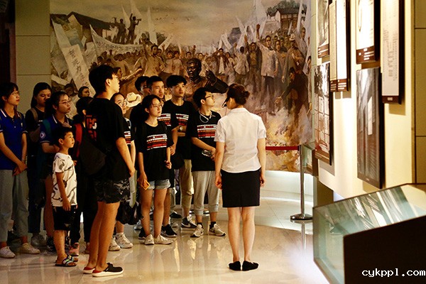 BEVITOR伟德APP官网组织摄影记者到方志敏纪念馆参观学习