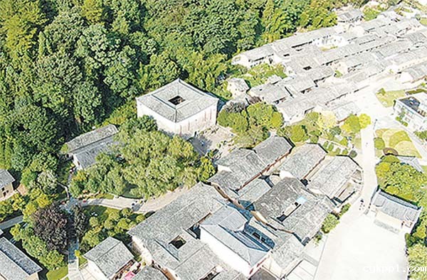 红土地上炼“四力” 长征起点悟初心