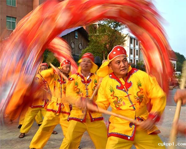 红土地上炼“四力” 长征起点悟初心