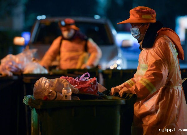 我在现场|让自己在这场“战疫”中坚持得更久一些 我在现场|让自己在这场“战疫”中坚持得更久一些