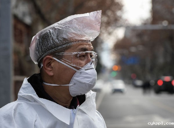 我在现场|让自己在这场“战疫”中坚持得更久一些 我在现场|让自己在这场“战疫”中坚持得更久一些