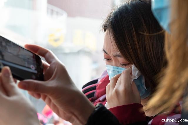 辽宁支援湖北襄阳医疗队返程