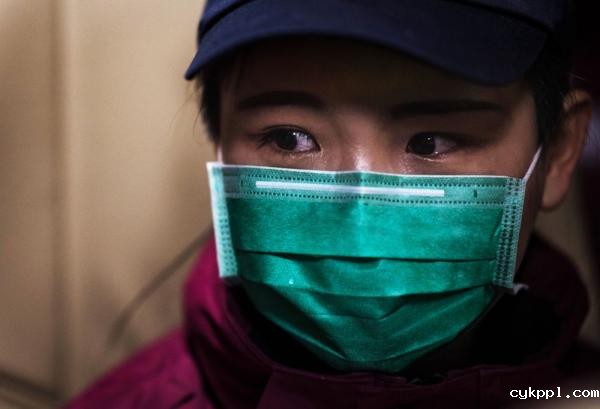 白衣战士，你的名字写满了这个春天！