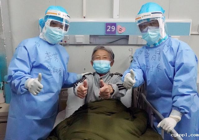 火神山医院推出“家病房”护理模式