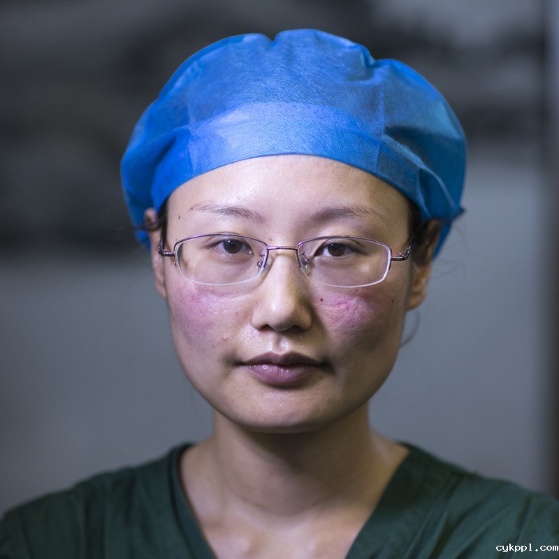 “痕”美英雄丨致敬为生命“站岗”的“白衣天使” “痕”美英雄丨致敬为生命“站岗”的“白衣天使”