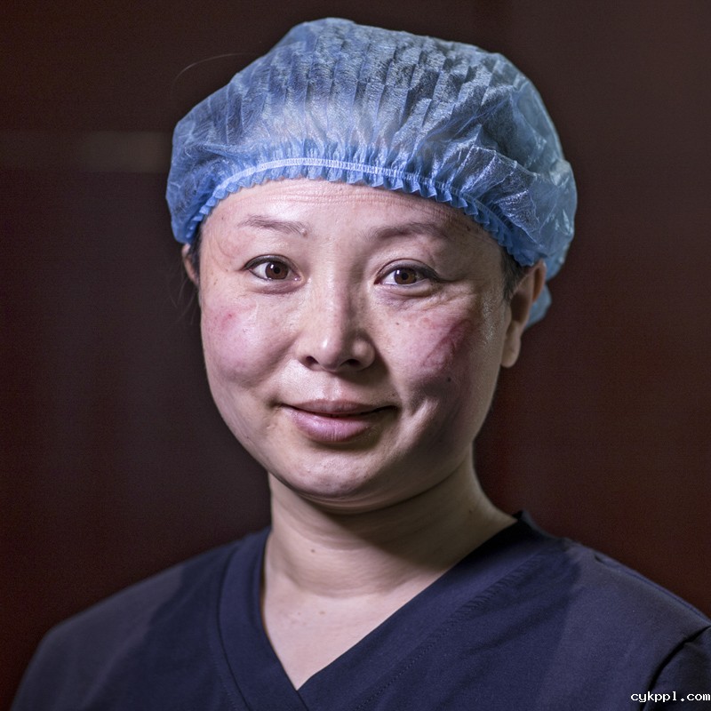 “痕”美英雄丨致敬为生命“站岗”的“白衣天使” “痕”美英雄丨致敬为生命“站岗”的“白衣天使”