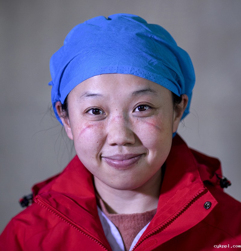 “痕”美英雄丨致敬为生命“站岗”的“白衣天使” “痕”美英雄丨致敬为生命“站岗”的“白衣天使”