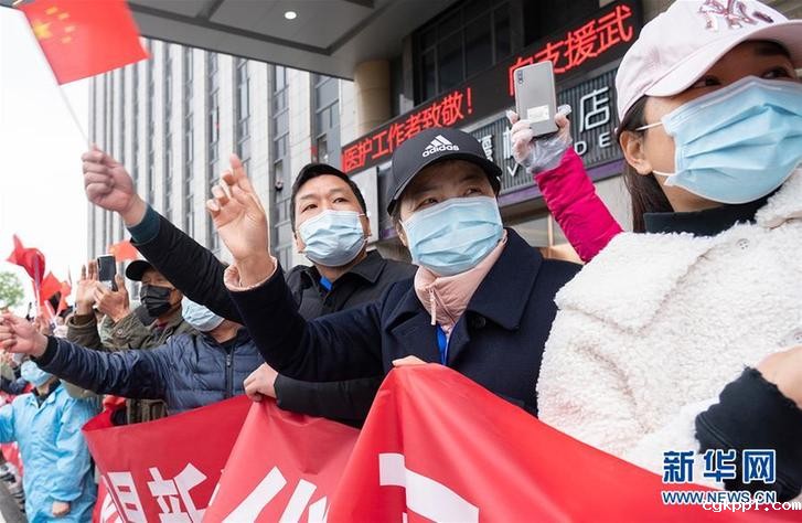 送别 (聚焦疫情防控)(4)送别