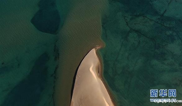 沙“绘”青海湖