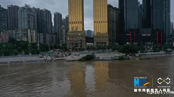 直击长江五号洪水过境重庆主城 多处水位超保