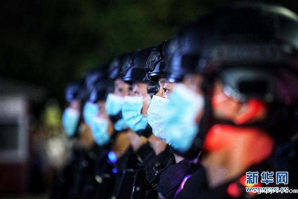 武汉启动“夜间大巡控”服务疫后重振