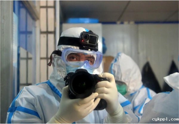 ＂在抗疫一线锤炼四力”新闻摄影学术报告会在日照举行