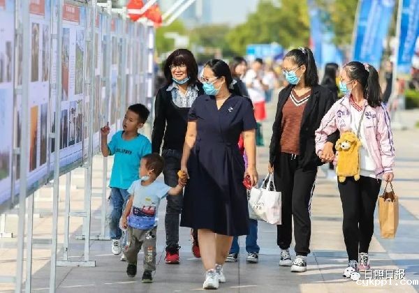 影像的力量!这场高水平摄影展直抵人心!