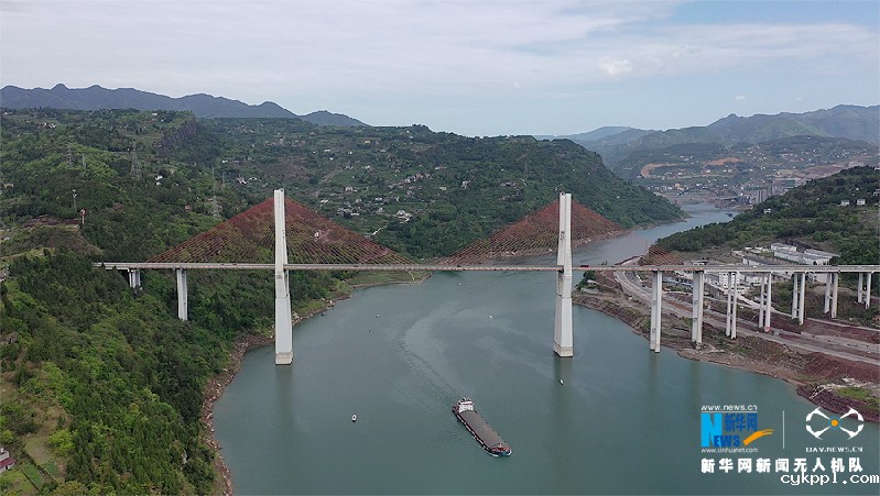 沿着高速看中国|瞰三峡库区绿色蝶变
