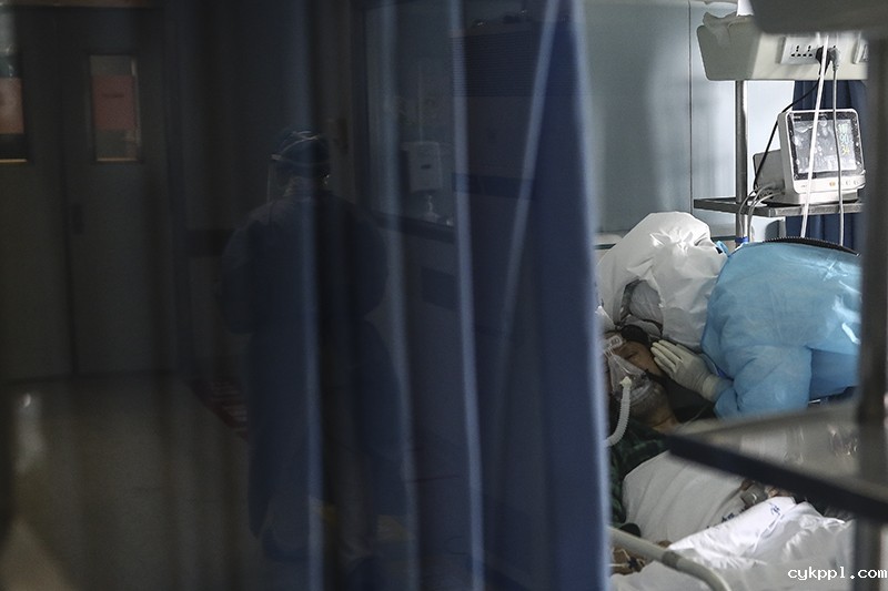 金银潭ICU的呼吸