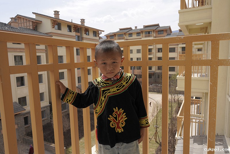 走下悬崖村的孩子：新家是我去过最远的地方