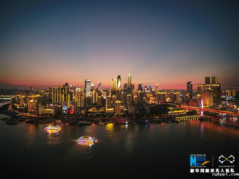 【“飞阅”中国】从清晨到日暮 云端之眼看夏日山城