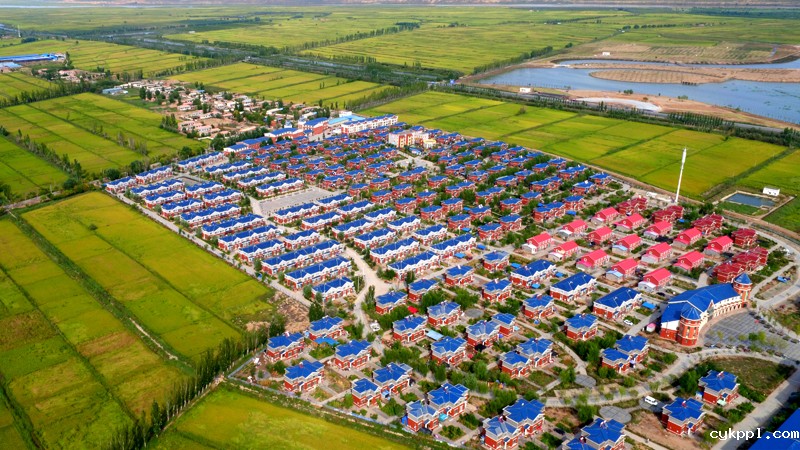 56个民族一起奔小康