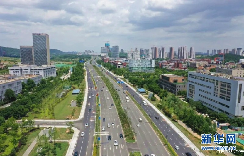 【“飞阅”中国】武汉光谷科创大走廊主轴亮相 串起万亿级产业集群 【“飞阅”中国】武汉光谷科创大走廊主轴亮相 串起万亿级产业集群