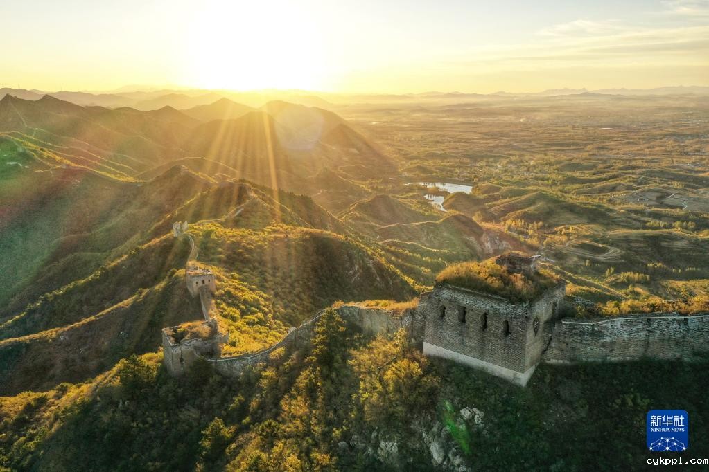 秋染长城！风光雄伟壮丽景如画