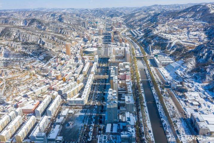 【“飞阅”中国】雪沐乡宁：苍茫大地披白纱