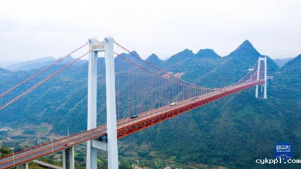 新华全媒+丨飞越“中国桥梁博物馆”