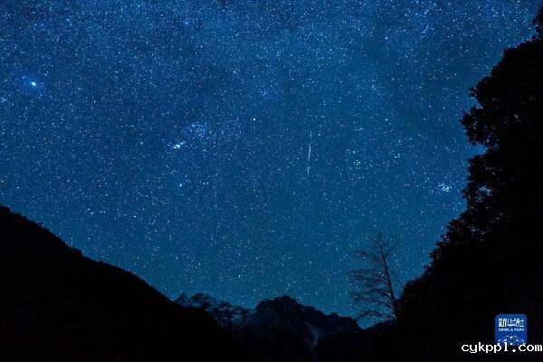 一起来看双子座流星雨