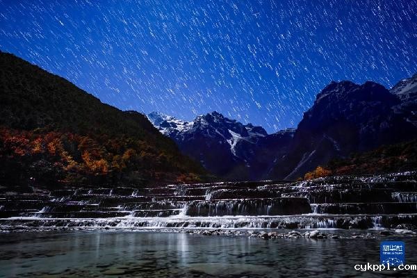 一起来看双子座流星雨