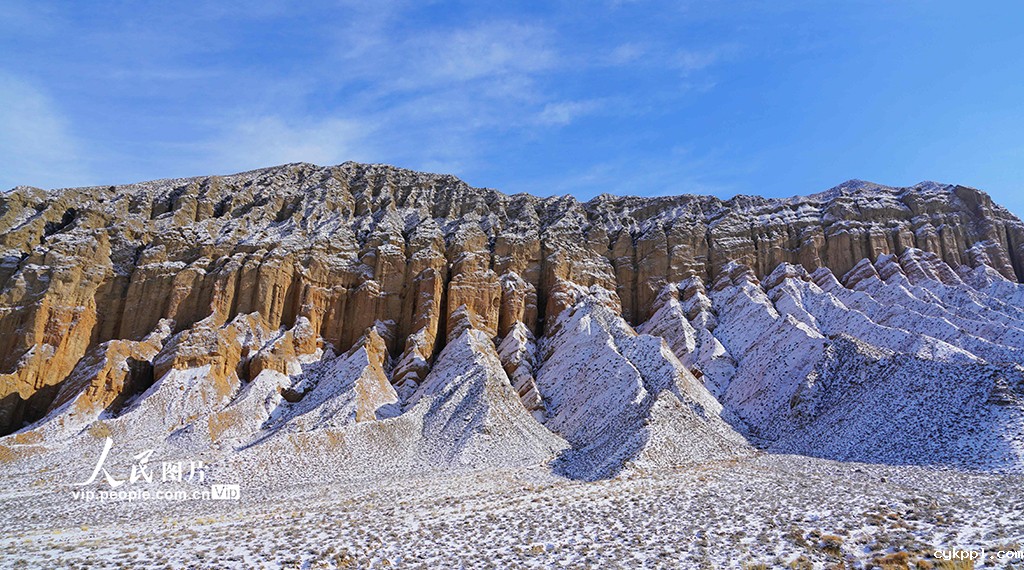 甘肃阿克塞：雪后丹霞美景如画【3】