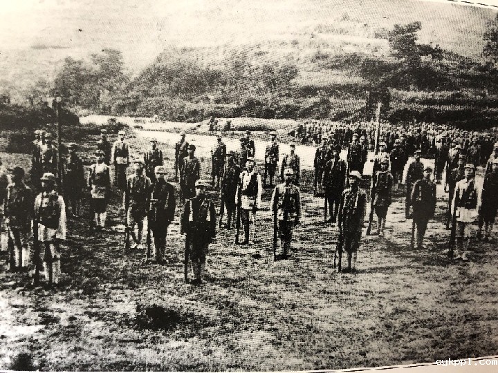 新华全媒+|他是军事家还是摄影师,用镜头记录下新四军烽火岁月