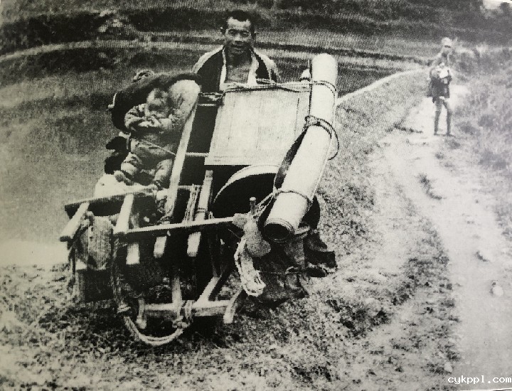 新华全媒+|他是军事家还是摄影师,用镜头记录下新四军烽火岁月