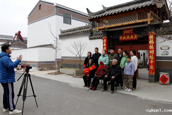 2022年旺旺杯“春节七天乐”新闻摄影征集活动定评会举行 2022年旺旺杯“春节七天乐”新闻摄影征集活动定评会举行