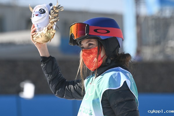 2022年旺旺杯“春节七天乐”新闻摄影征集活动定评会举行 2022年旺旺杯“春节七天乐”新闻摄影征集活动定评会举行