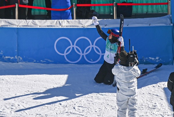 2022年旺旺杯“春节七天乐”新闻摄影征集活动定评会举行 2022年旺旺杯“春节七天乐”新闻摄影征集活动定评会举行