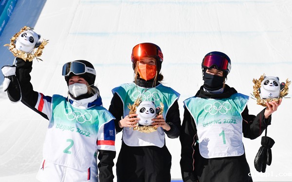 2022年旺旺杯“春节七天乐”新闻摄影征集活动定评会举行 2022年旺旺杯“春节七天乐”新闻摄影征集活动定评会举行