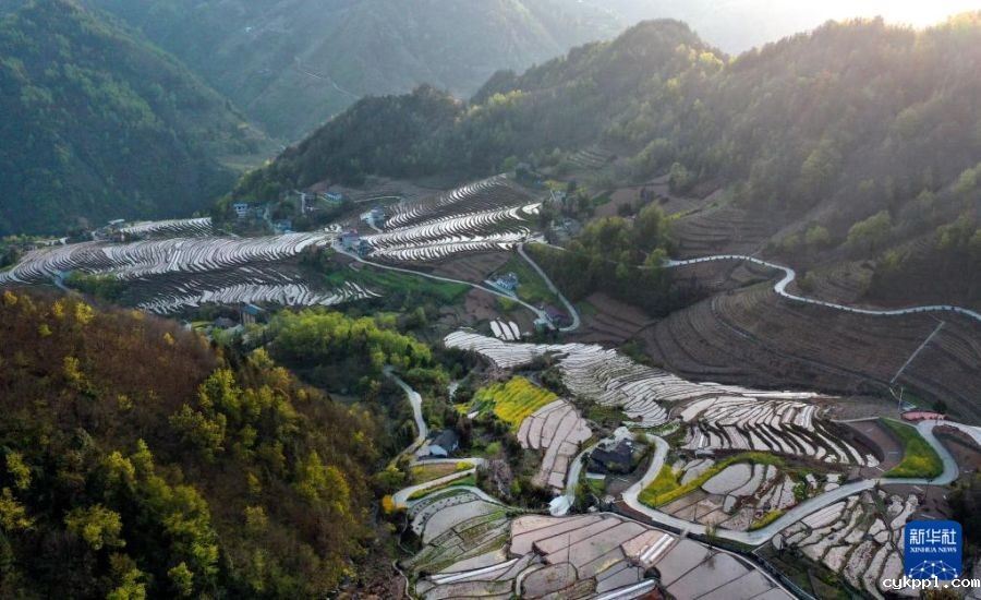 陕西岚皋千亩古梯田探访记