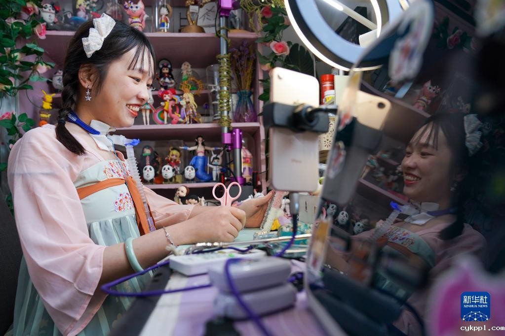 心向晨曦——“90后”罕见病女孩的“奇迹”人生