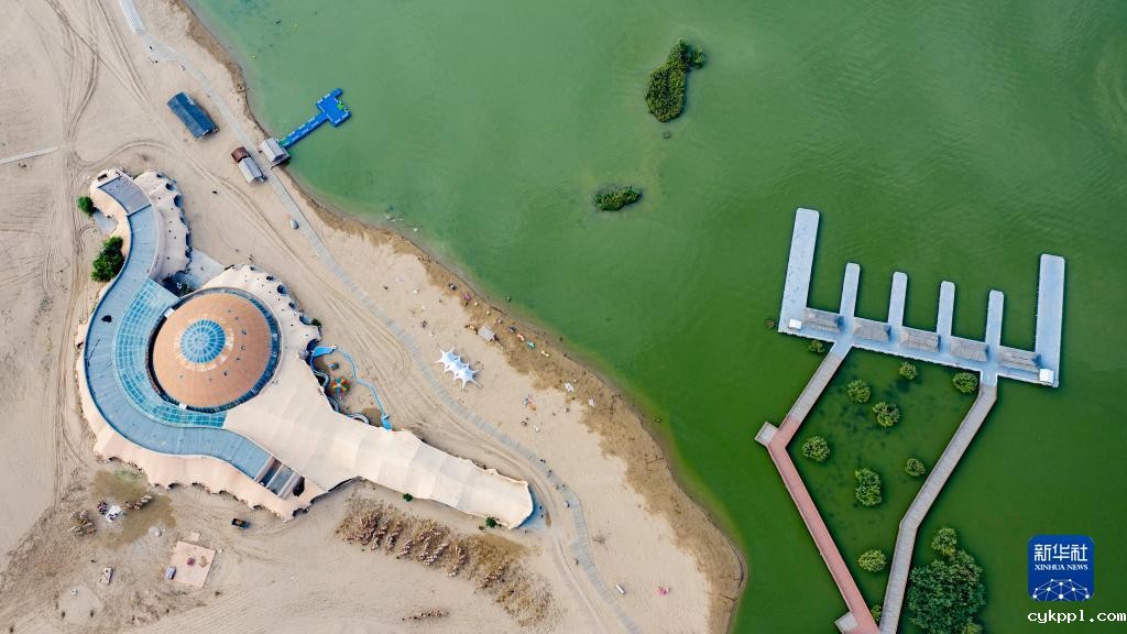 宁夏沙湖 碧波万顷